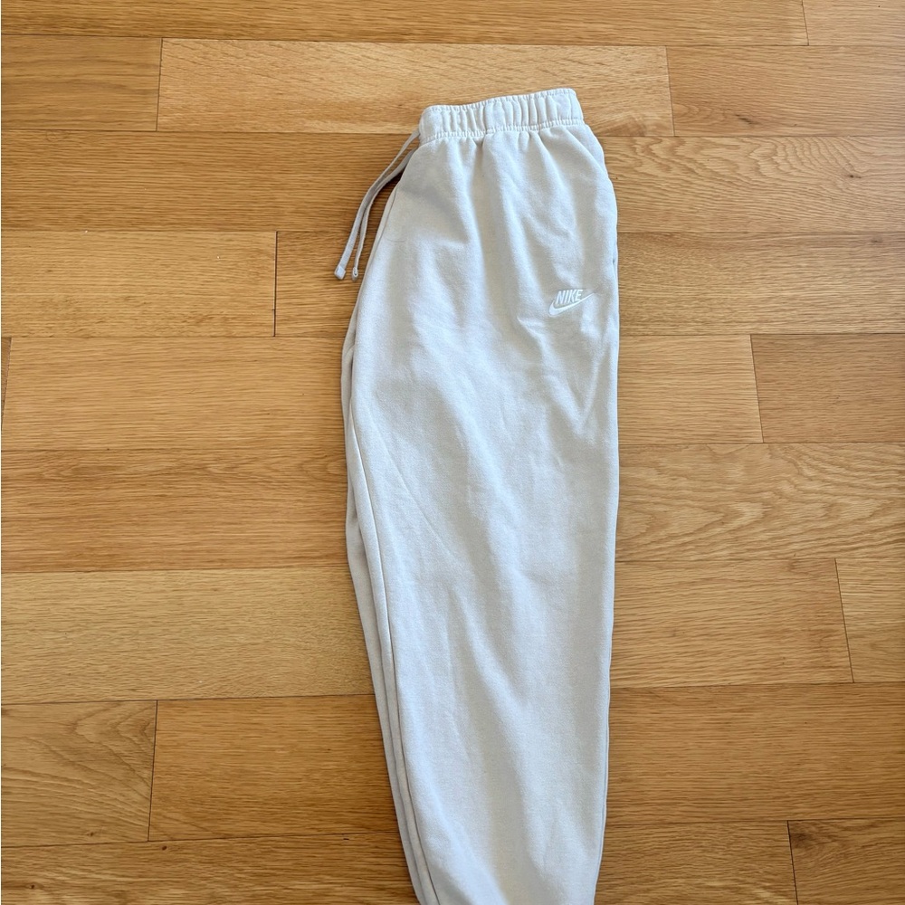 Nike Sportswear Essential  Joggers | Size L - Picture 2 of 7